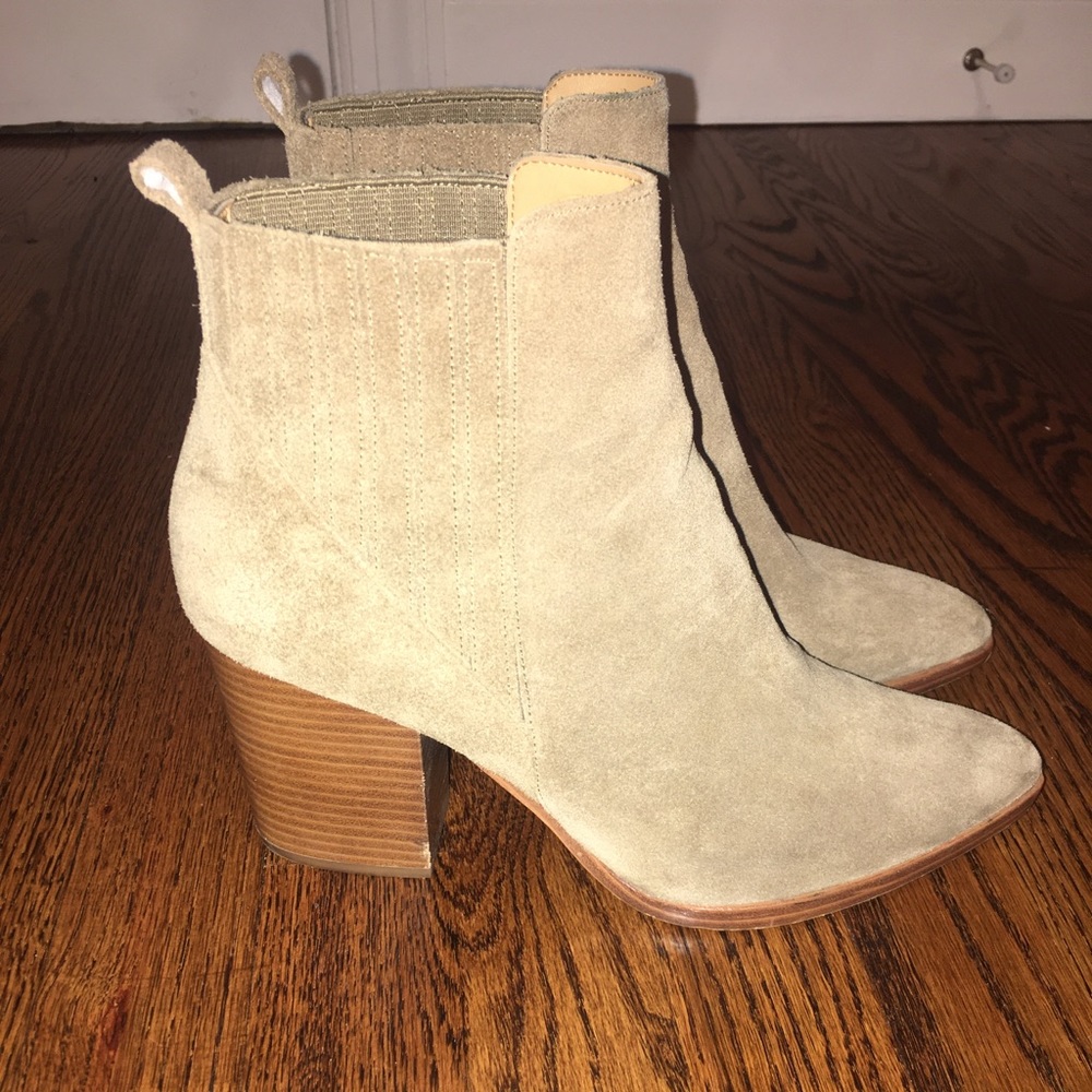 Marc Fisher Nude Suede Bootie Size 9